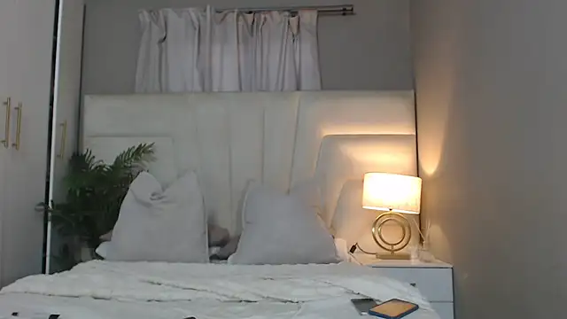 naughtyblackdolie online show from 15, 10, 2025