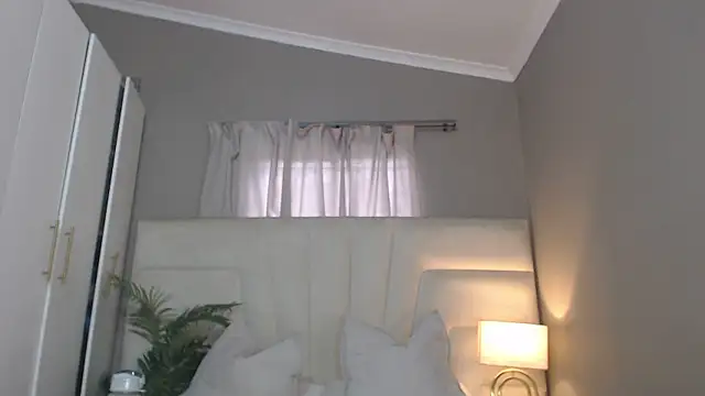 naughtyblackdolie online show from 9, 1, 2026