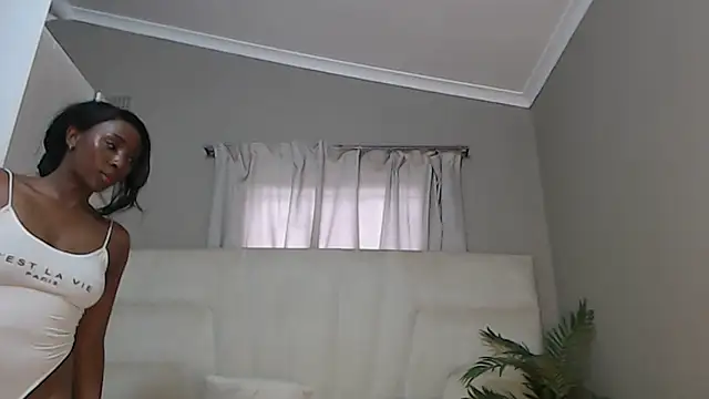 Snapshot of naughtyblackdolie chatting on 19, 2, 2025 naughtyblackdolie online show from 19, 2, 2025