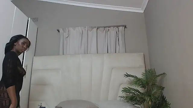 Snapshot of naughtyblackdolie chatting on 15, 3, 2025 naughtyblackdolie online show from 15, 3, 2025