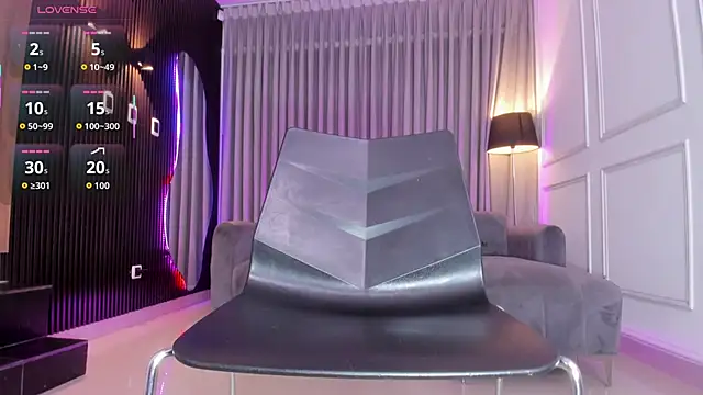 Anna parkker  online show from 27, 10, 2025