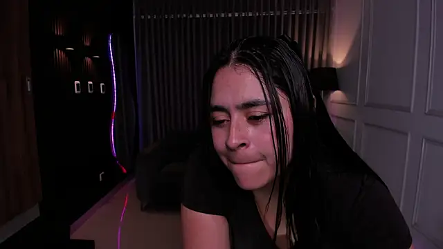 Anna parkker  online show from 21, 11, 2025