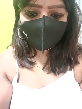 bellaqueen92 online show from 18, 3, 2025