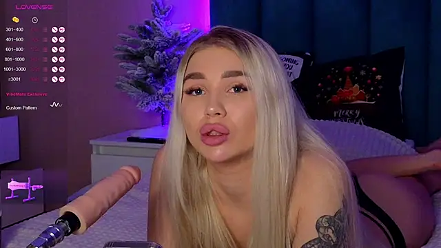 DreamPussyy online show from 13, 1, 2025