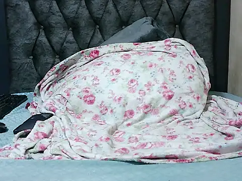 Snapshot of horny_tasha chatting on 14, 10, 2025 horny tasha online show from 14, 10, 2025