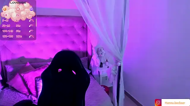 Hanna  Becker  online show from 7, 3, 2026