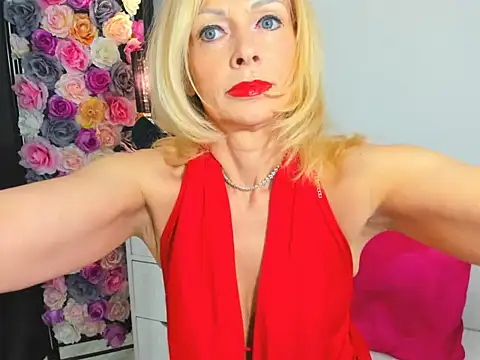 CrystalHotty online show from 12, 3, 2026