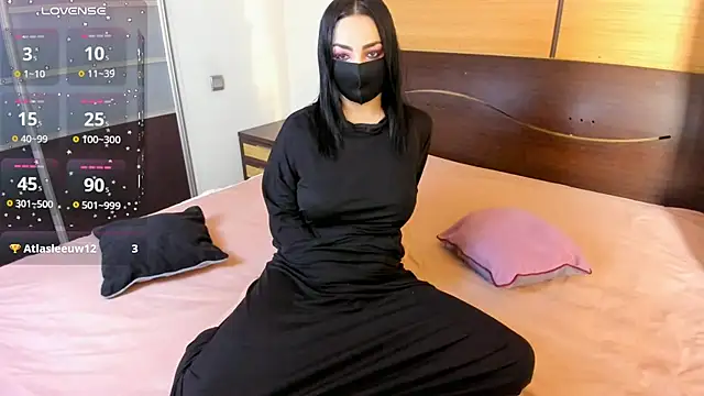 habibi moon online show from 25, 11, 2025