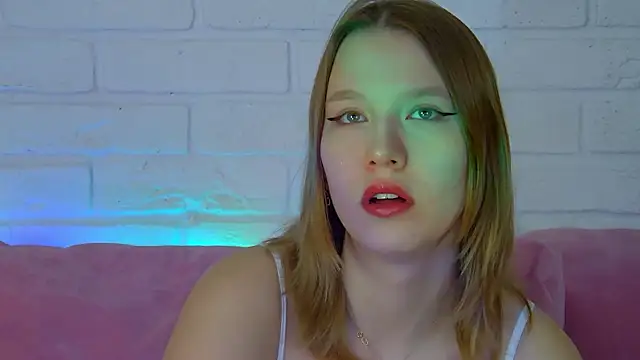 LiliLinn online show from 23, 3, 2026