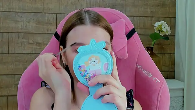 LiliLinn online show from 21, 10, 2025