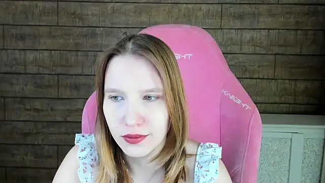 Snapshot of LiliLinn chatting on 22, 6, 2026 LiliLinn online show from 22, 6, 2026