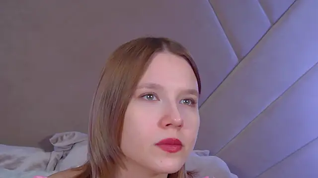 LiliLinn online show from 1, 12, 2025