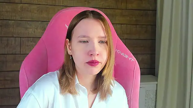 LiliLinn online show from 19, 3, 2026