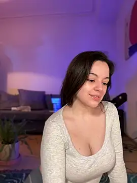 OohBunny online show from 2, 2, 2025