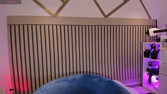 NinaInk online show from 16, 2, 2026