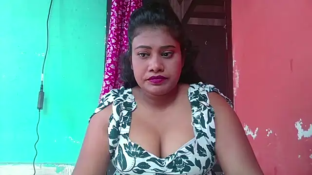 Snapshot of sexy_roma chatting on 17, 5, 2026 sexy roma online show from 17, 5, 2026