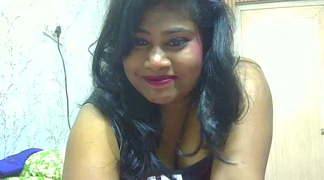 Snapshot of sexy_roma chatting on 8, 3, 2025 sexy roma online show from 8, 3, 2025