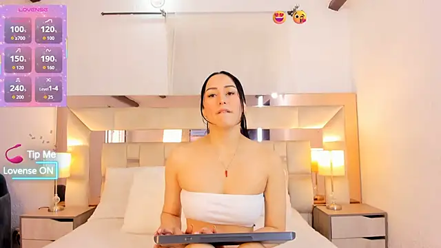 hazel ross tcw online show from 24, 4, 2026