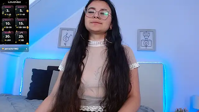 Snapshot of Tifanny_grey chatting on 31, 1, 2025 Tifanny grey online show from 31, 1, 2025