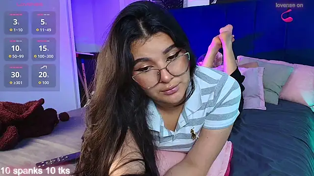Snapshot of Tifanny_grey chatting on 13, 9, 2025 Tifanny grey online show from 13, 9, 2025