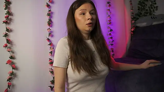 GlamourNova online show from 17, 2, 2025