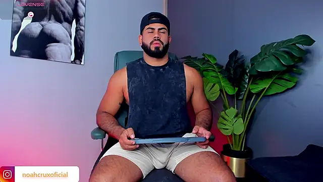 noah crux online show from 16, 2, 2026