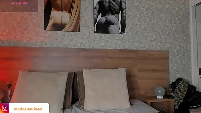 Snapshot of noah_crux chatting on 27, 9, 2025 noah crux online show from 27, 9, 2025