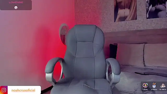 Snapshot of noah_crux chatting on 30, 10, 2025 noah crux online show from 30, 10, 2025