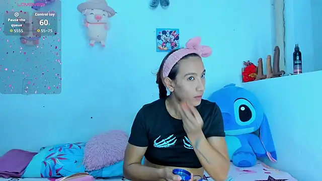 Snapshot of Valeria_Fitness chatting on 5, 6, 2026 Valeria Fitness online show from 5, 6, 2026