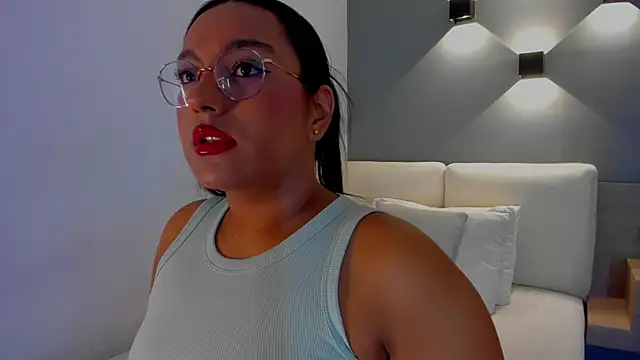 ellamontoya online show from 25, 9, 2025
