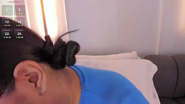 ellamontoya online show from 4, 11, 2025