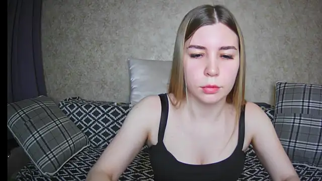 ElllaNuar online show from 11, 12, 2024