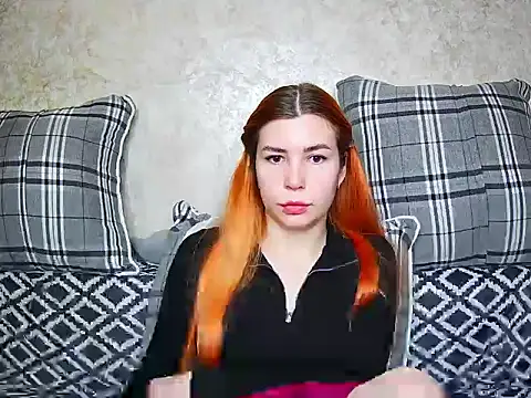 ElllaNuar online show from 16, 9, 2025