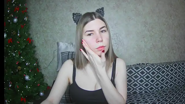 ElllaNuar online show from 22, 1, 2025