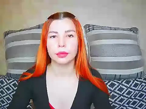 ElllaNuar online show from 15, 10, 2025