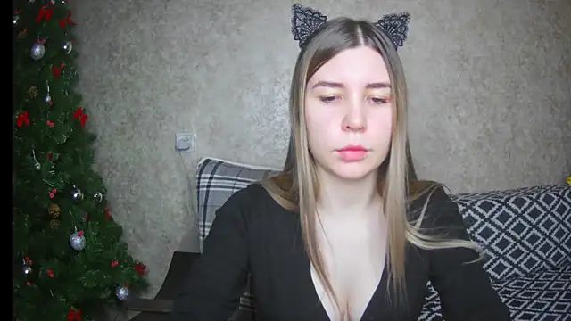 ElllaNuar online show from 30, 1, 2025