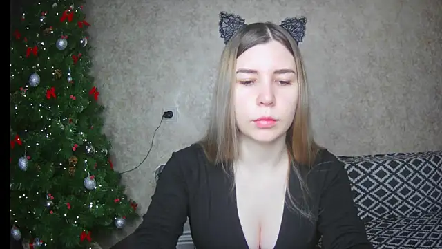 ElllaNuar online show from 28, 1, 2025