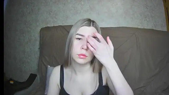 ElllaNuar online show from 12, 3, 2025