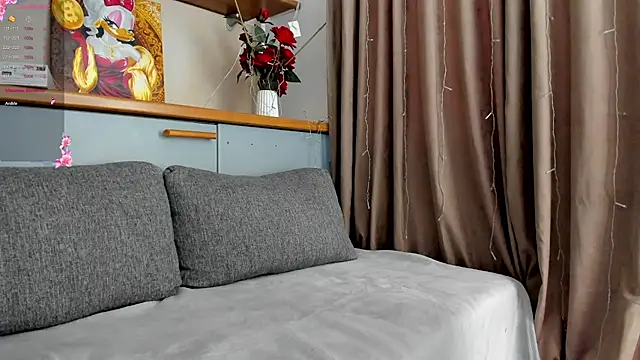 miissblonde online show from 9, 10, 2025