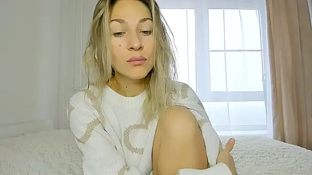 Mona Cruz online show from 13, 11, 2025