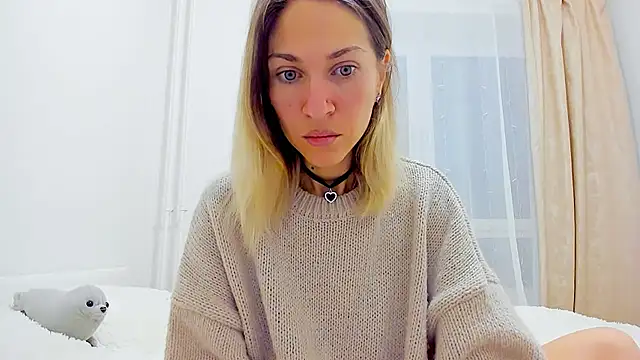 Snapshot of Mona_Cruz chatting on 16, 12, 2024 Mona Cruz online show from 16, 12, 2024