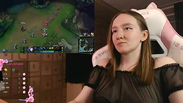 MoonlishSiren online show from 7, 10, 2025