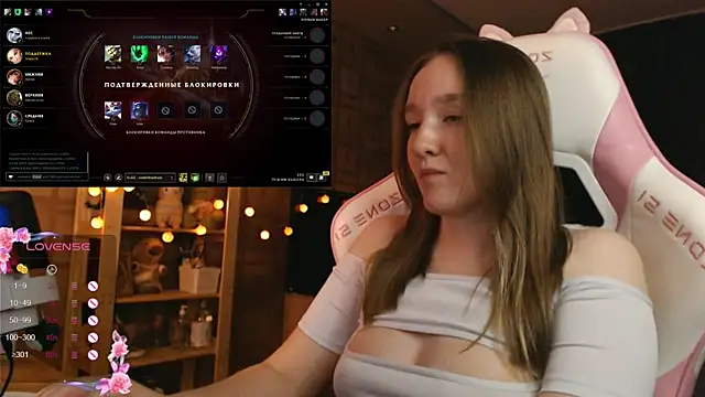 MoonlishSiren online show from 26, 10, 2025