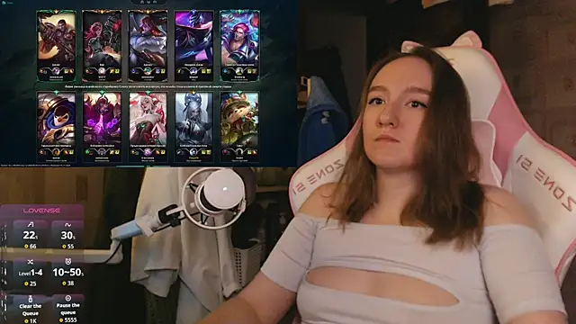 MoonlishSiren online show from 11, 4, 2026