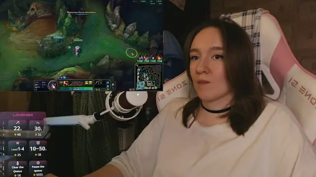 MoonlishSiren online show from 12, 4, 2026