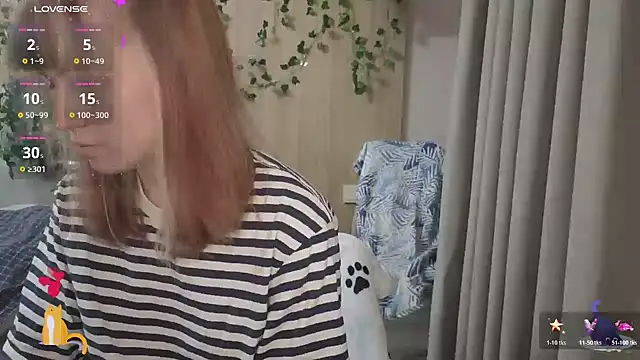 Snapshot of HermioneHHH chatting on 28, 10, 2025 HermioneHHH online show from 28, 10, 2025