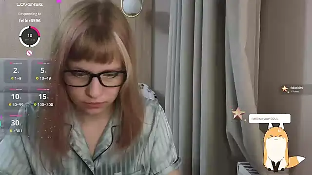 Snapshot of HermioneHHH chatting on 16, 11, 2025 HermioneHHH online show from 16, 11, 2025