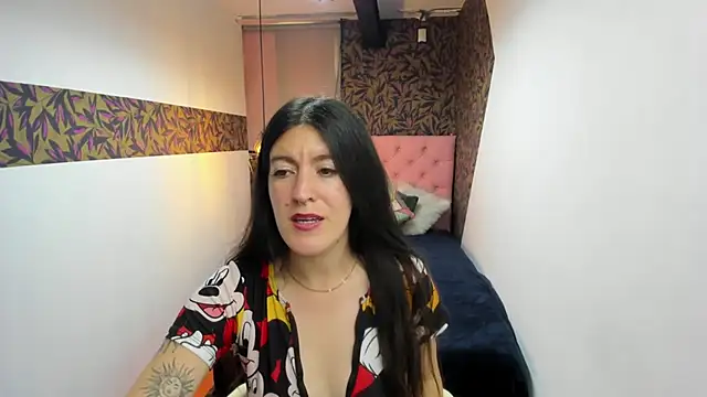 Snapshot of LiaCooper_ chatting on 15, 3, 2025 LiaCooper online show from 15, 3, 2025