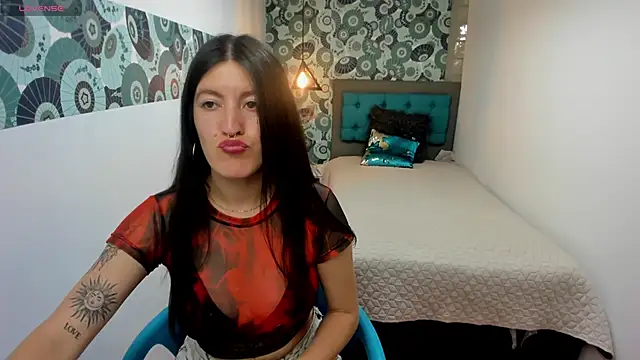 Snapshot of LiaCooper_ chatting on 24, 1, 2025 LiaCooper online show from 24, 1, 2025