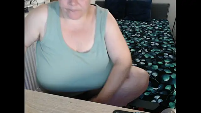 Sweetboobs online show from 8, 9, 2025